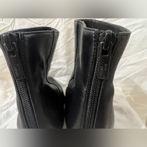 Stuart Weitzman black leather heeled booties 8.5 - Picture 6 of 6